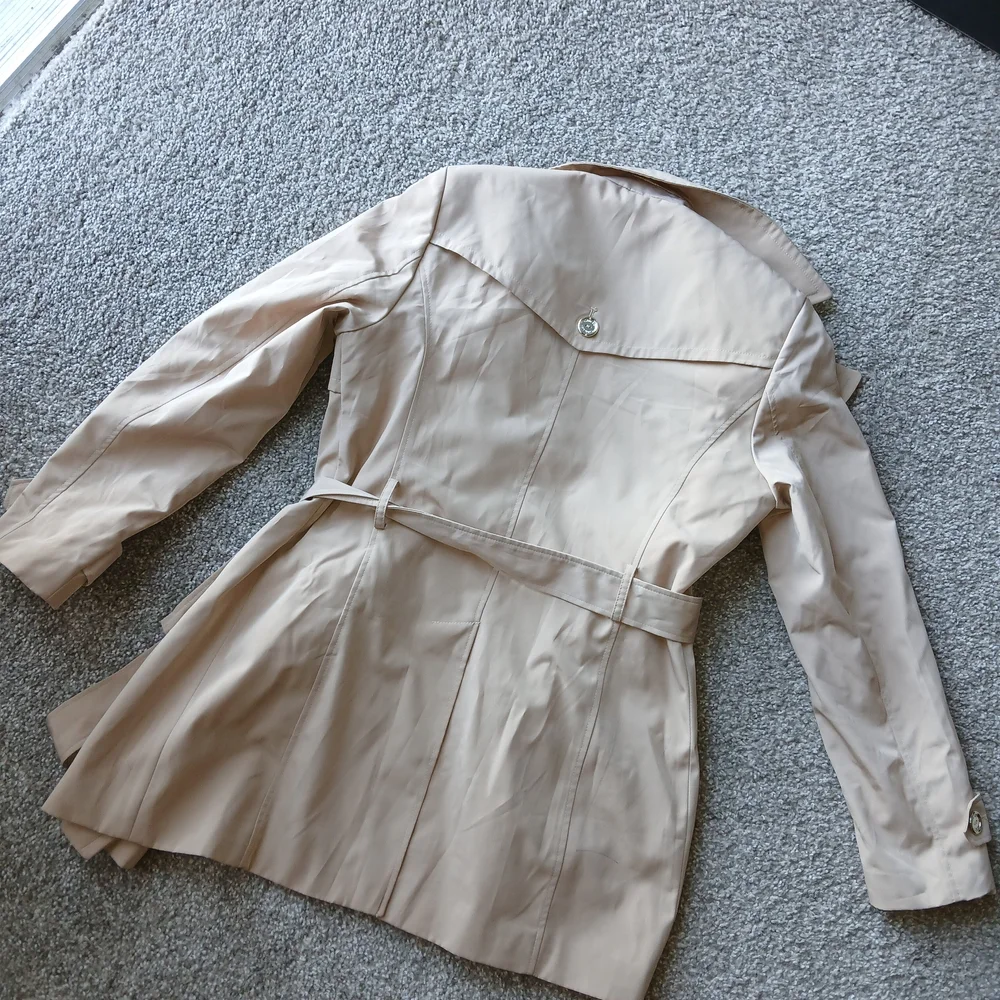 Calvin Klein Tan Double-Breasted Trench Coat - Picture 10 of 13